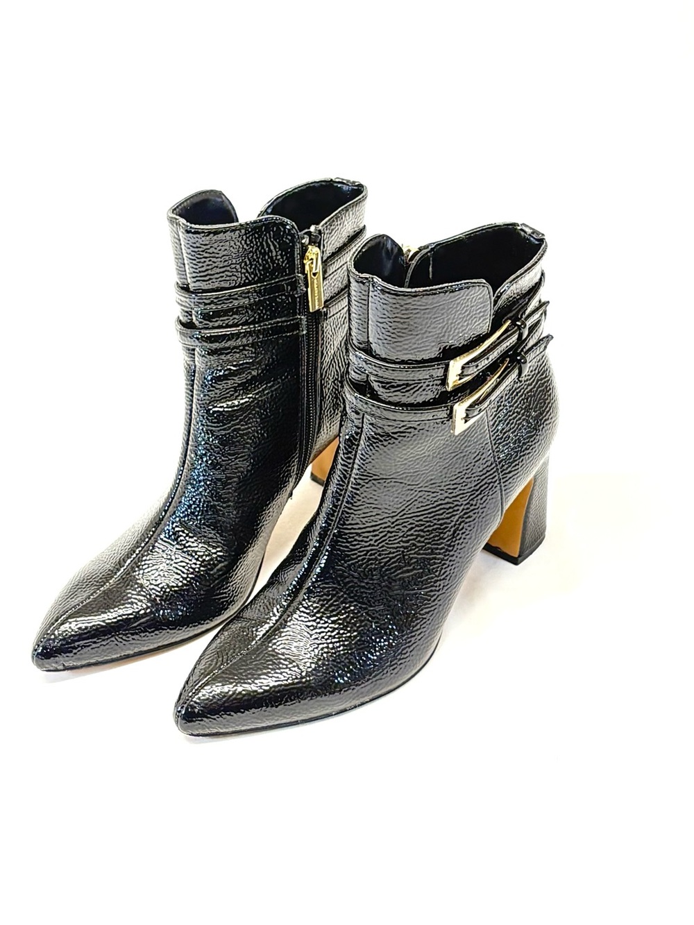 Vince Camuto Kaphely Crinkled Patent Ankle Booties Black 8.5M / 38.5